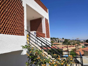A H RENTALS Casa Rovira apto 1